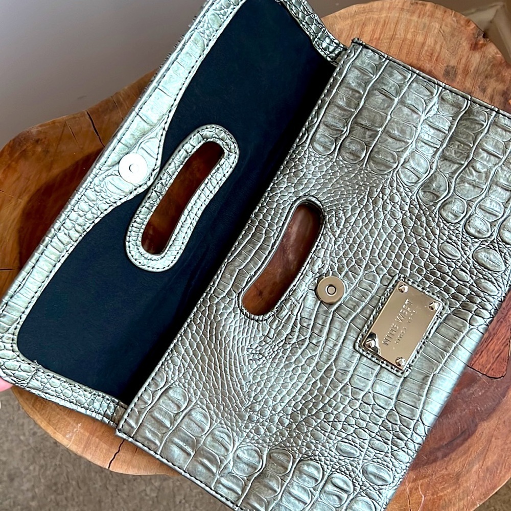 New Croc style Nine West hand Clutch - Picture 2 of 4